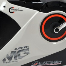 Jupiter MG - detail bílý