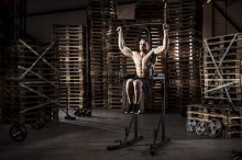 Stojanová hrazda Tunturi PT20