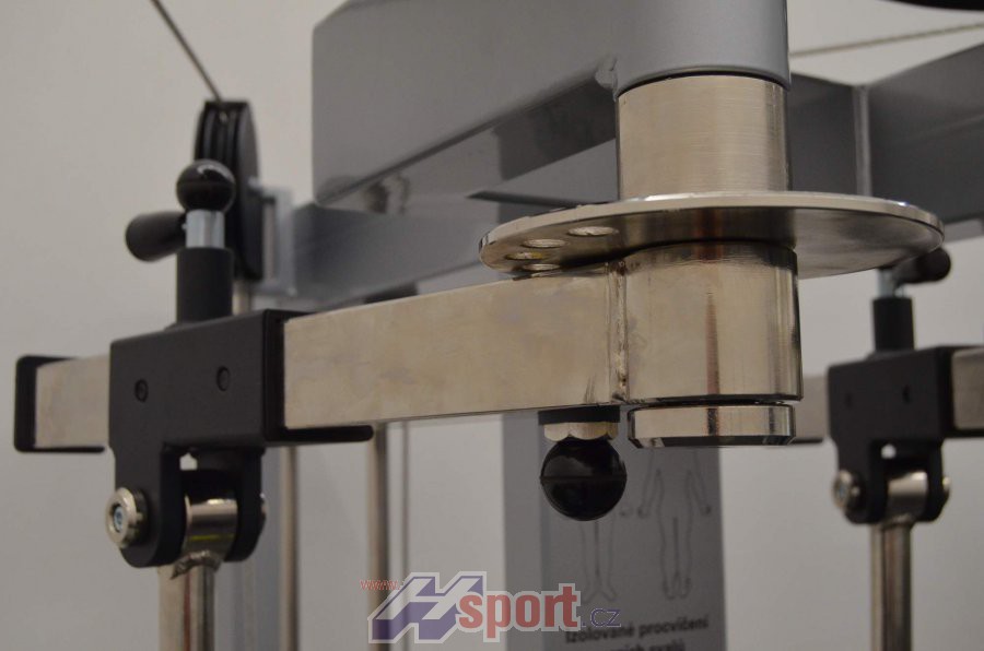 Posilovací stroj - Peck/delt deck Combi Deluxe