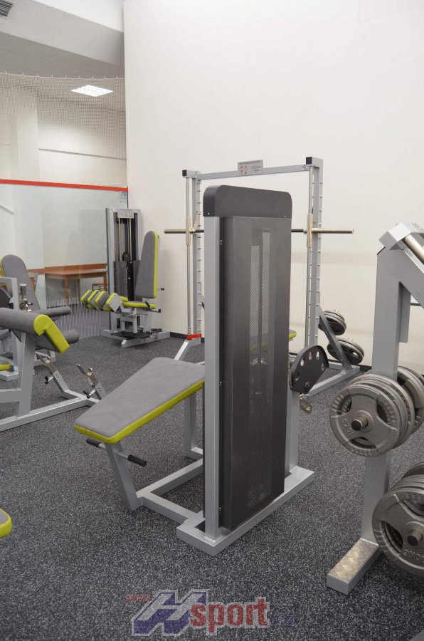 Posilovací stroj - zakopávání v leže Deluxe